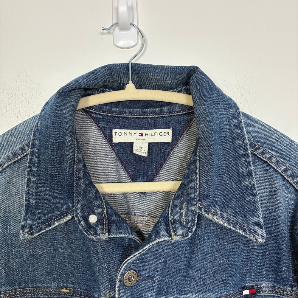 Tommy Hilfiger Denim Trucker Jacket Women's 2X Cotton Y2K Retro Minimalist Fall - Picture 4 of 8
